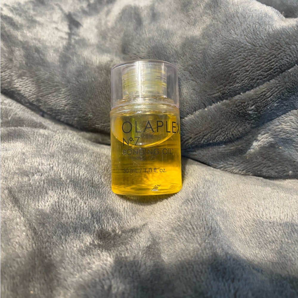 OLAPLEX No.7 Bonding Oil - Vibrant Yellow